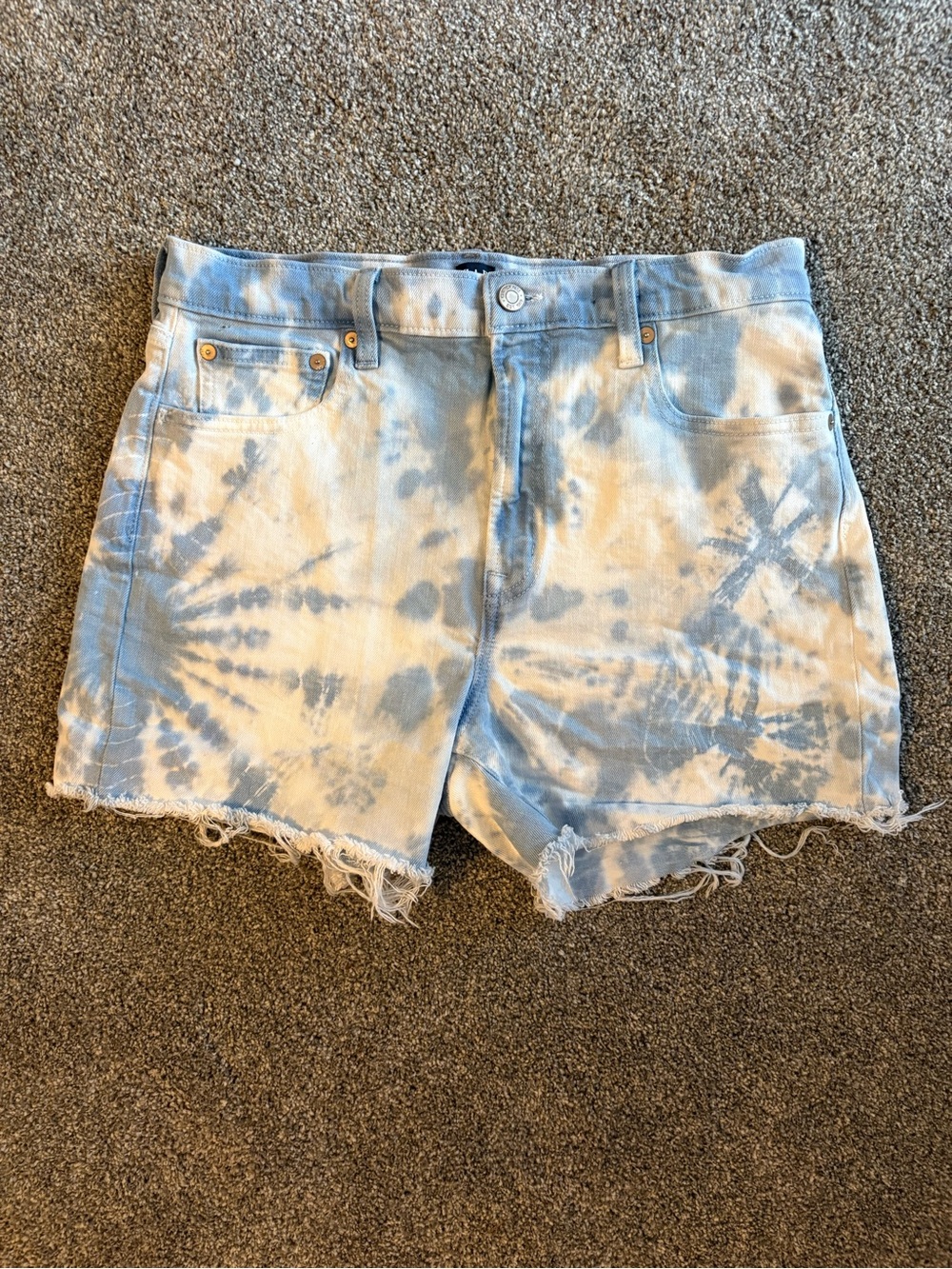 GAP Women's Blue and White Tie-Dye Denim Cutoff Shorts